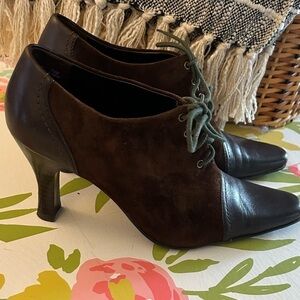 Women's Vintage BASS & Co Victorian
Style Brown Suede Oxford Shoes 7.5 alannis